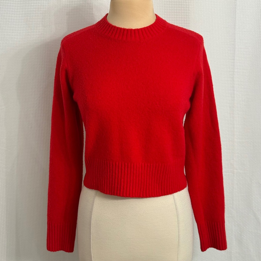 Universal Thread Goods Co. Women's Crew Neck Cropped Sweater